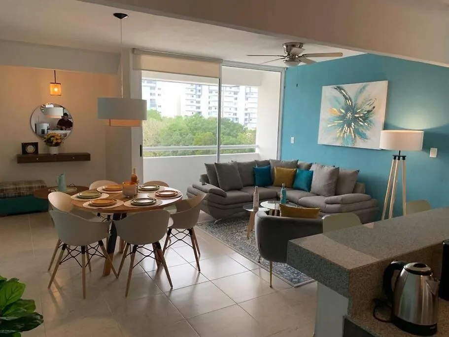 Apartamento exclusivo piscina, jaccuzi, céntrico. Cancún